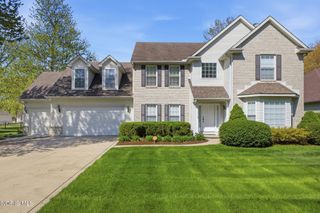 712 Whisperlake Road, Holland, OH 43528