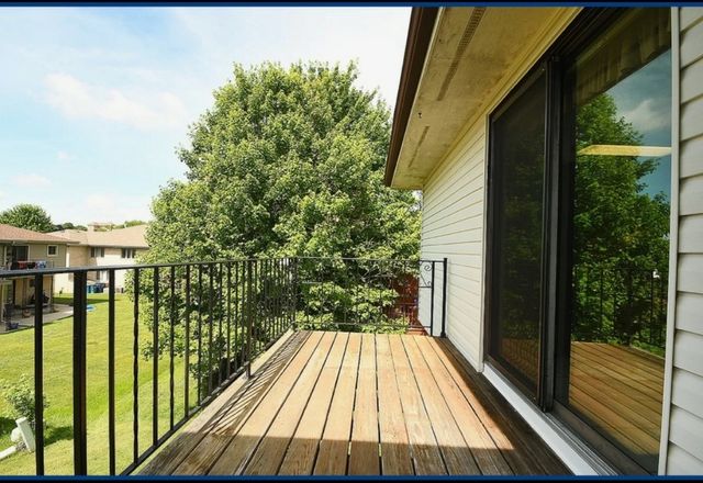 310 Starling Court B, Bloomingdale, IL 60108