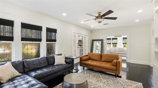 2327 7TH AVENUE W, Bradenton, FL 34205