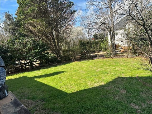 7029 Hunters Ridge, Woodstock, GA 30189