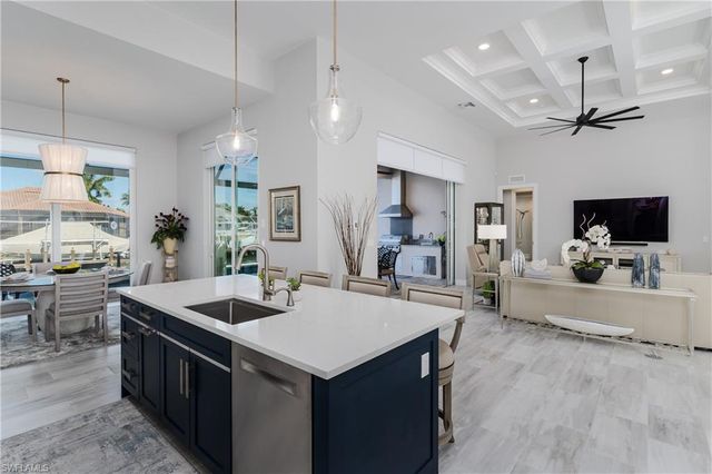 1148 Breakwater Breakwater CT, Marco Island, FL 34145