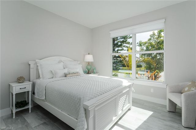 1148 Breakwater Breakwater CT, Marco Island, FL 34145