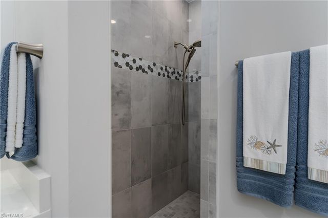 1148 Breakwater Breakwater CT, Marco Island, FL 34145