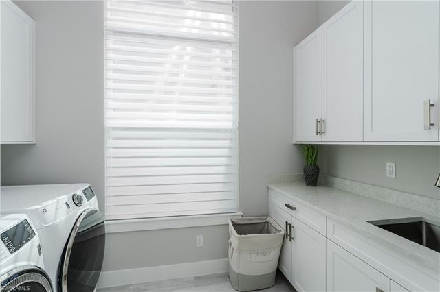 1148 Breakwater Breakwater CT, Marco Island, FL 34145