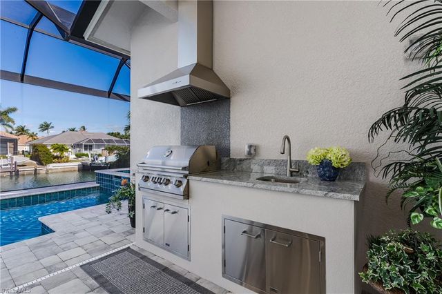 1148 Breakwater Breakwater CT, Marco Island, FL 34145