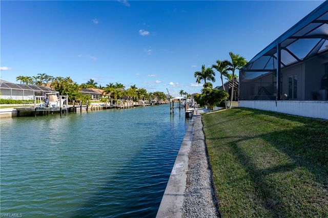 1148 Breakwater Breakwater CT, Marco Island, FL 34145