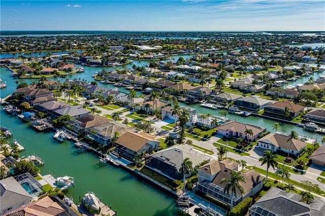 1148 Breakwater Breakwater CT, Marco Island, FL 34145