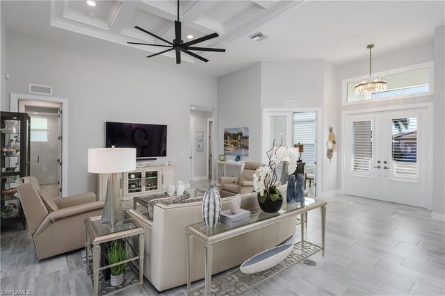 1148 Breakwater Breakwater CT, Marco Island, FL 34145