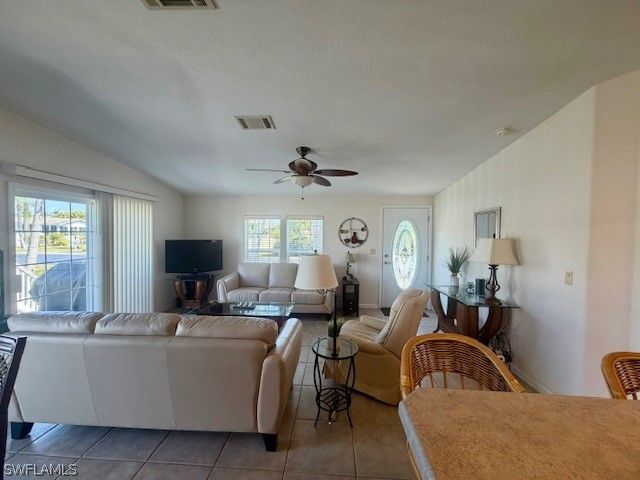 1671 Diamond Lake CIR, Naples, FL 34114