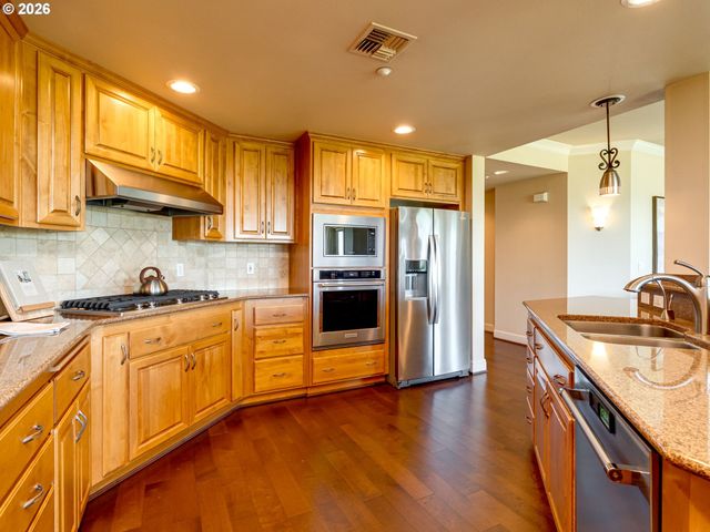 5433 Se SCENIC Ln 104, Vancouver, WA 98661