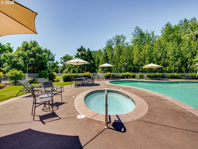 5433 Se SCENIC Ln 104, Vancouver, WA 98661