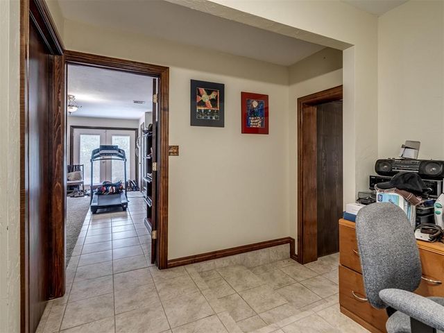 710 Deano Dr, Tuttle, OK 73089
