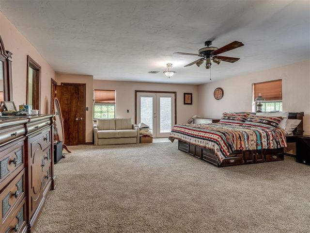 710 Deano Dr, Tuttle, OK 73089