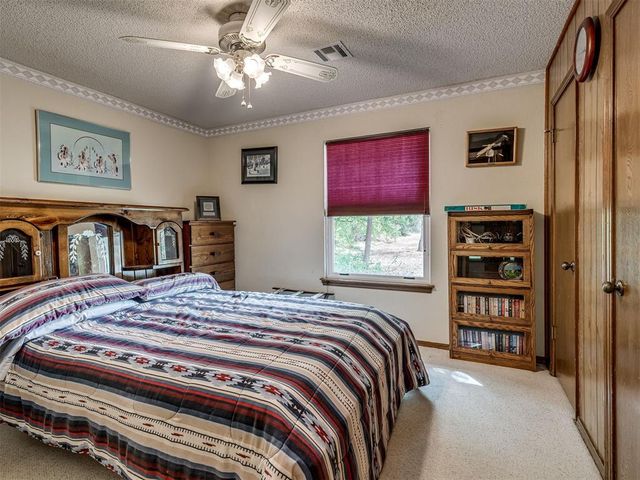 710 Deano Dr, Tuttle, OK 73089