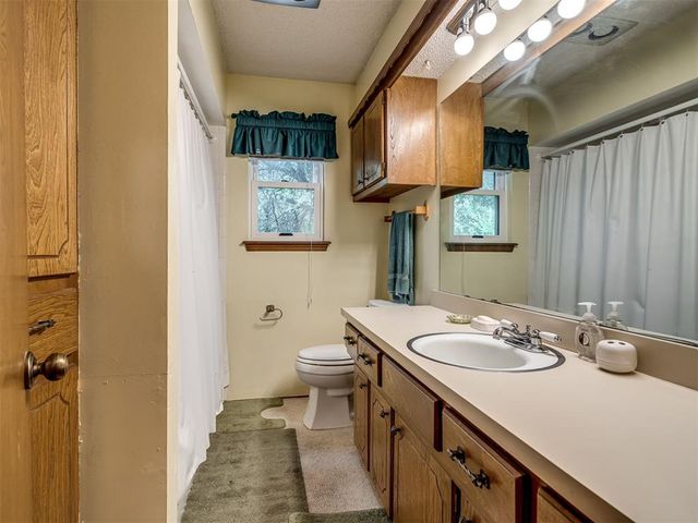 710 Deano Dr, Tuttle, OK 73089