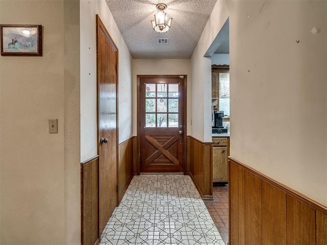 710 Deano Dr, Tuttle, OK 73089