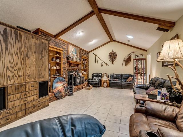 710 Deano Dr, Tuttle, OK 73089