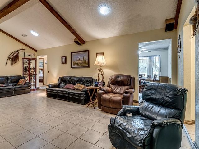 710 Deano Dr, Tuttle, OK 73089