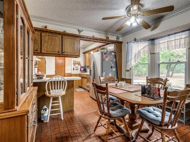 710 Deano Dr, Tuttle, OK 73089