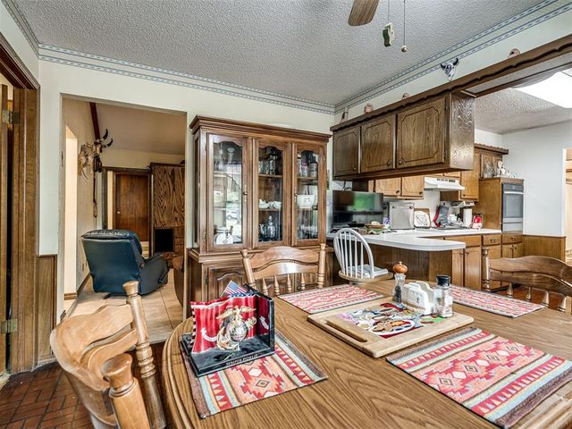 710 Deano Dr, Tuttle, OK 73089