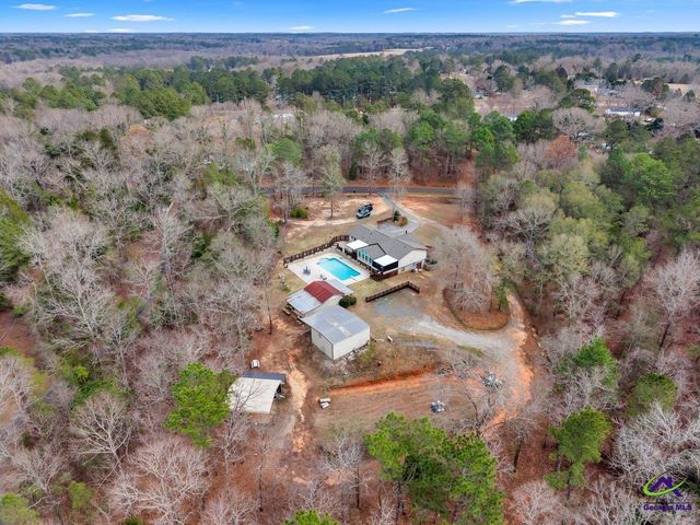 551 Felton Wood Road, Byron, GA 31008