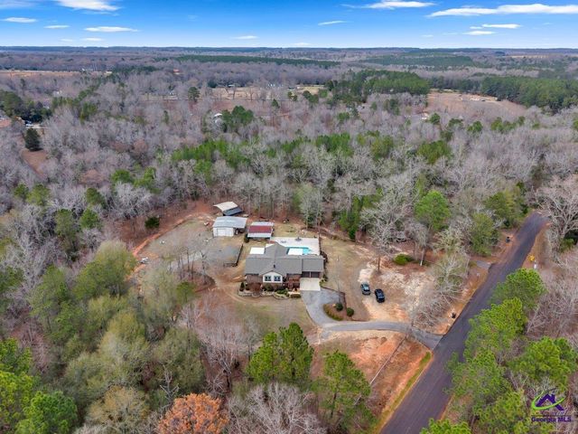 551 Felton Wood Road, Byron, GA 31008