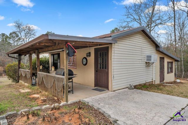 551 Felton Wood Road, Byron, GA 31008