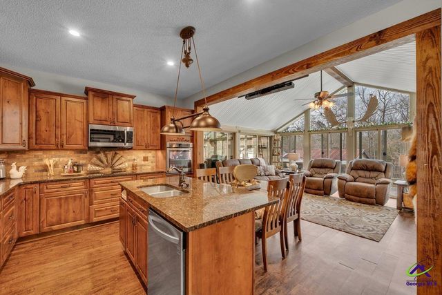 551 Felton Wood Road, Byron, GA 31008