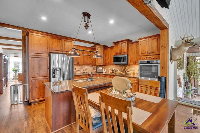 551 Felton Wood Road, Byron, GA 31008