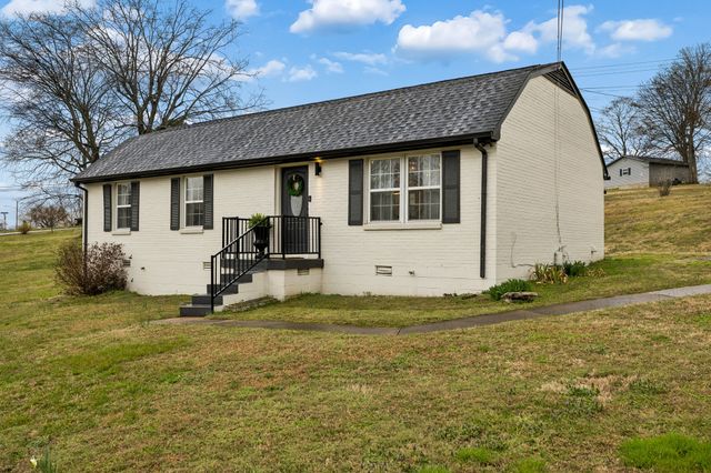 301 Carol Dr, Columbia, TN 38401