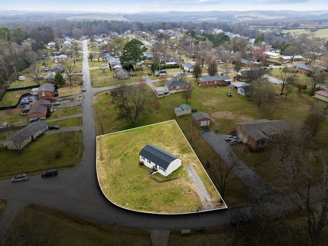 301 Carol Dr, Columbia, TN 38401