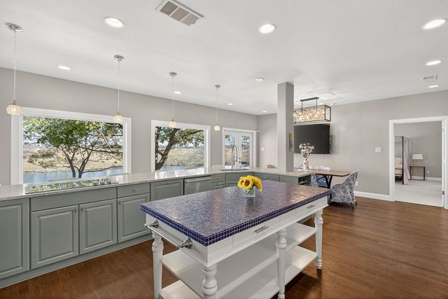 2229 Waterford Grace, New Braunfels, TX 78130