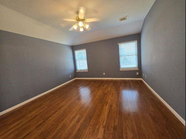 19631 Amistad Dr, Tomball, TX 77375