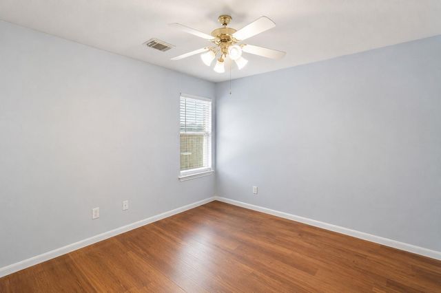19631 Amistad Dr, Tomball, TX 77375
