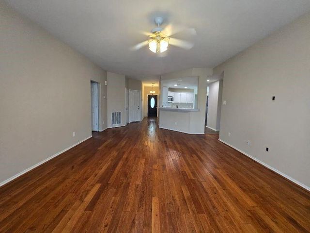 19631 Amistad Dr, Tomball, TX 77375