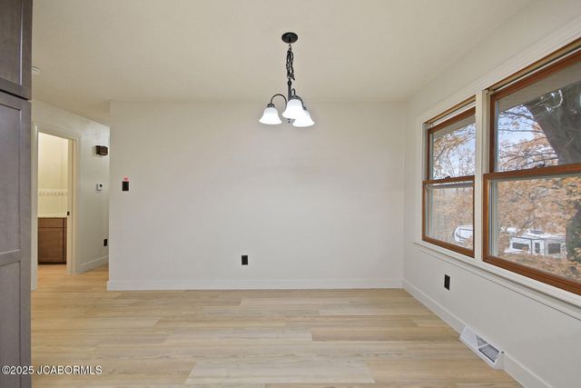 232 PHEASANT LANE, Holts Summit, MO 65043