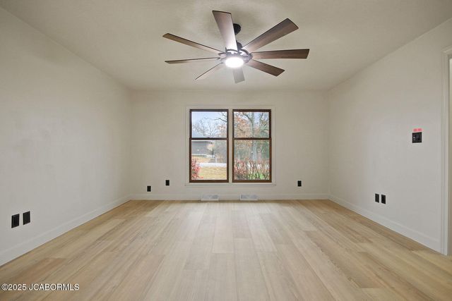 232 PHEASANT LANE, Holts Summit, MO 65043