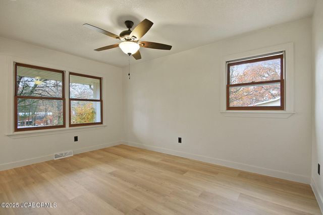 232 PHEASANT LANE, Holts Summit, MO 65043