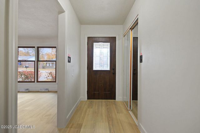 232 PHEASANT LANE, Holts Summit, MO 65043