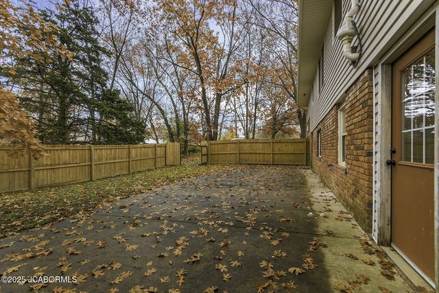 232 PHEASANT LANE, Holts Summit, MO 65043