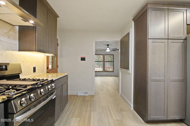 232 PHEASANT LANE, Holts Summit, MO 65043