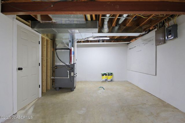 232 PHEASANT LANE, Holts Summit, MO 65043