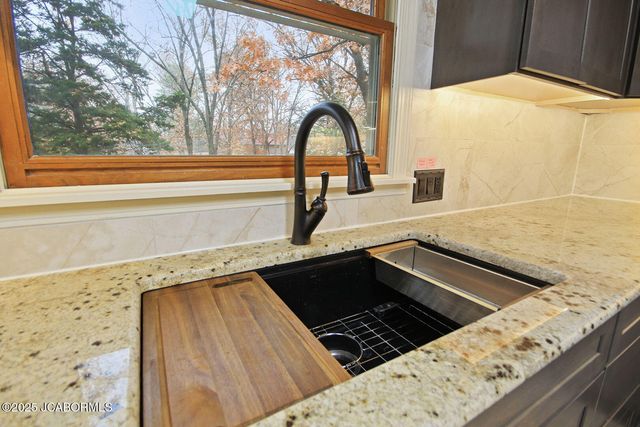 232 PHEASANT LANE, Holts Summit, MO 65043