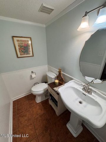 1309 Pascagoula Street, Pascagoula, MS 39567