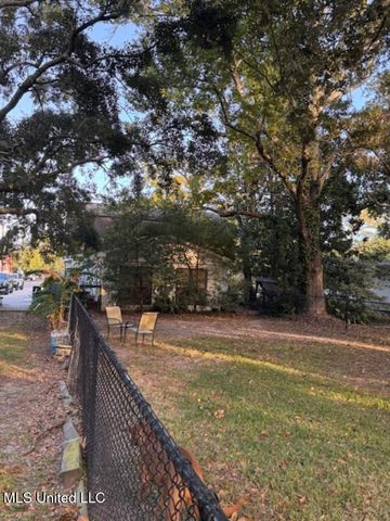 1309 Pascagoula Street, Pascagoula, MS 39567