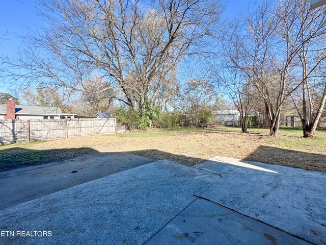 2330 Old Knoxville Pike, Maryville, TN 37804