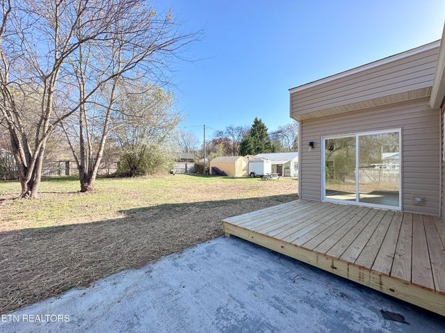 2330 Old Knoxville Pike, Maryville, TN 37804