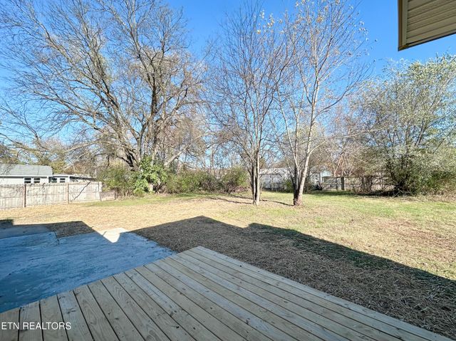 2330 Old Knoxville Pike, Maryville, TN 37804