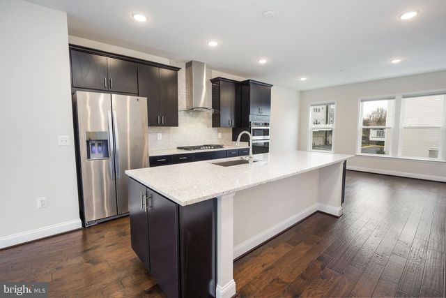 2056 ALDER LN, Dumfries, VA 22026