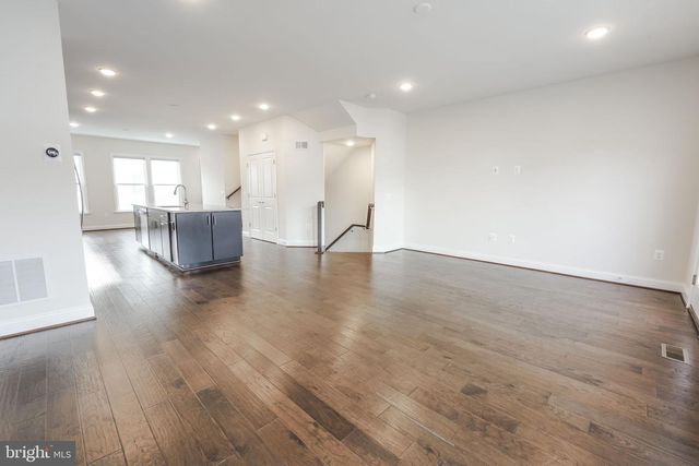 2056 ALDER LN, Dumfries, VA 22026